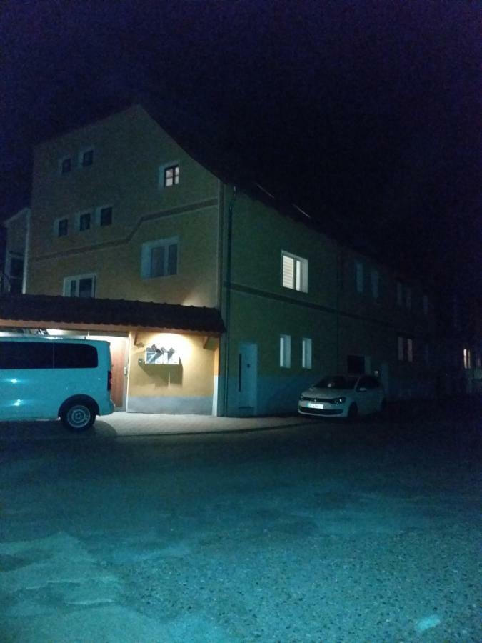 Bonnie & Clyde Appartement Westerhausen Buitenkant foto